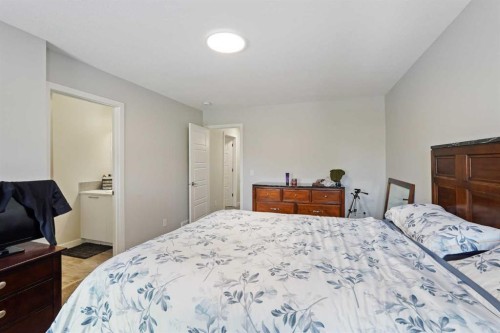2320 Lancaster Heights Se, Airdrie, AB - Indoor Photo Showing Bedroom