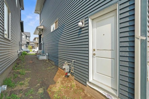 2320 Lancaster Heights Se, Airdrie, AB - Outdoor With Exterior