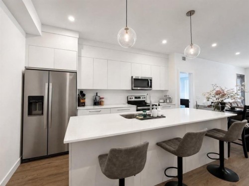 1614-60 Skyview Ranch Road Ne, Calgary, AB - Indoor Photo Showing Kitchen With Stainless Steel Kitchen With Upgraded Kitchen