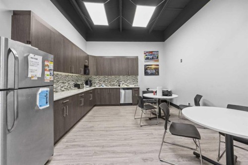 2341 20 Avenue Ne, Calgary, AB 