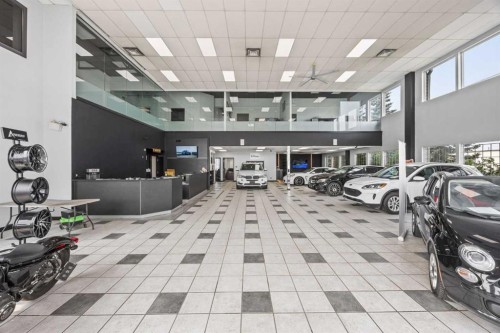 2341 20 Avenue Ne, Calgary, AB 