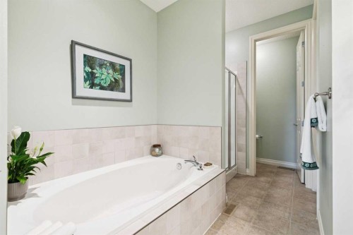 416 High Park Place Nw, High River, AB - Indoor Photo Showing Bathroom
