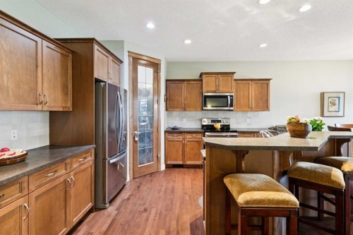 416 High Park Place Nw, High River, AB - Indoor Photo Showing Kitchen