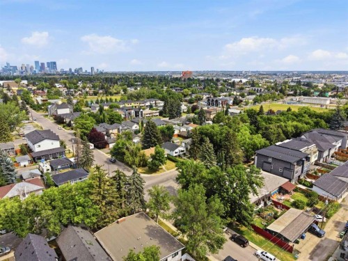 636 55 Avenue Sw, Calgary, AB - Outdoor With View