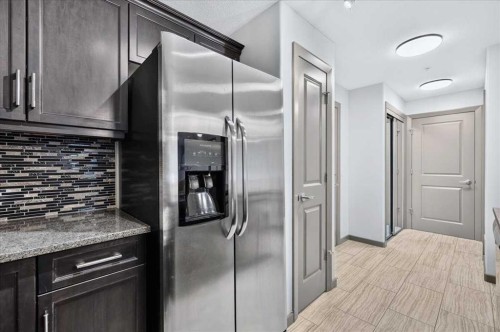 3111-310 Mckenzie Towne Gate Se, Calgary, AB - Indoor