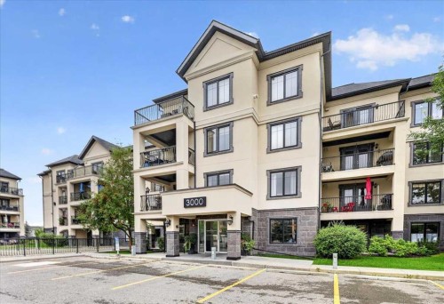 3111-310 Mckenzie Towne Gate Se, Calgary, AB - Outdoor With Facade