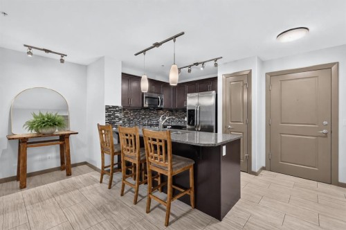 3111-310 Mckenzie Towne Gate Se, Calgary, AB - Indoor Photo Showing Other Room
