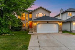 148 Sierra Madre Crescent SW Calgary, AB T3H 3G8