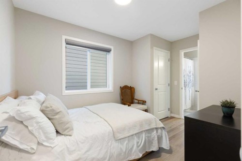 1021 Mahogany Boulevard Se, Calgary, AB - Indoor Photo Showing Bedroom