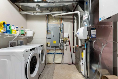 1021 Mahogany Boulevard Se, Calgary, AB - Indoor Photo Showing Laundry Room