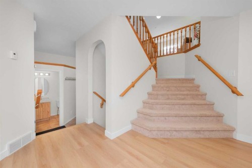 77 Citadel Ridge Green Nw, Calgary, AB - Indoor Photo Showing Other Room