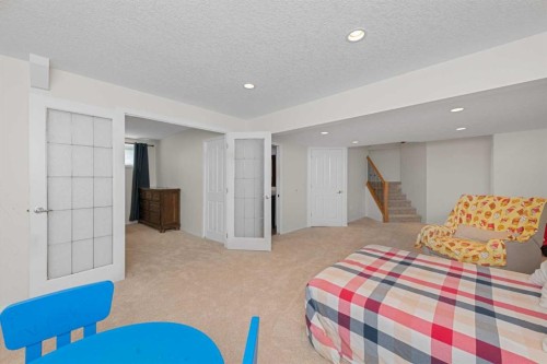 77 Citadel Ridge Green Nw, Calgary, AB - Indoor Photo Showing Bedroom