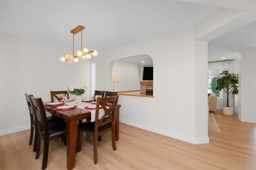 77 Citadel Ridge Green Nw, Calgary, AB - Indoor Photo Showing Dining Room
