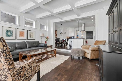 3922 16A Street Sw, Calgary, AB - Indoor Photo Showing Living Room