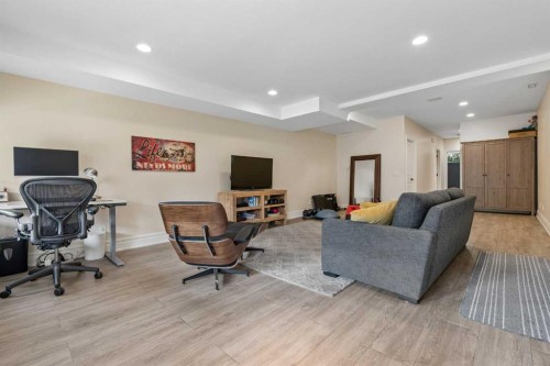 3922 16A Street Sw, Calgary, AB - Indoor