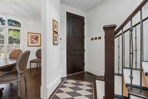 3922 16A Street Sw, Calgary, AB - Indoor Photo Showing Other Room
