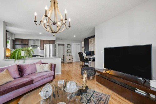 3301-10 Country Village Park Ne, Calgary, AB - Indoor Photo Showing Living Room