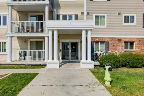 3301-10 Country Village Park Ne, Calgary, AB - Outdoor With Balcony With Facade