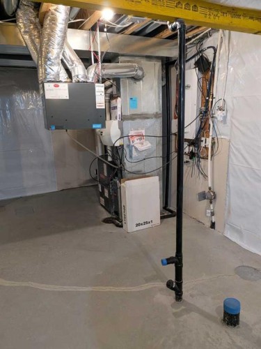 75 Legacy Glen Row Se, Calgary, AB - Indoor Photo Showing Basement