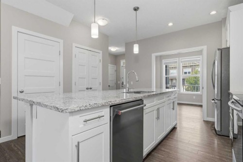 75 Legacy Glen Row Se, Calgary, AB - Indoor Photo Showing Kitchen With Upgraded Kitchen
