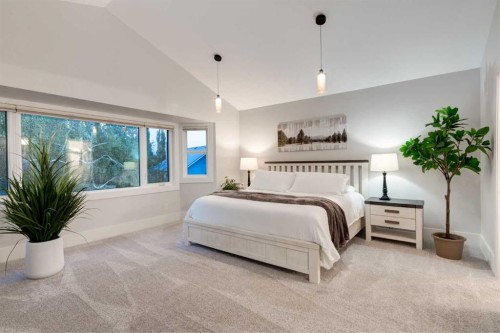 775 Strathcona Drive Sw, Calgary, AB - Indoor Photo Showing Bedroom