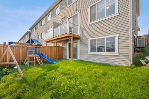 260 Carringham Way Nw, Calgary, AB - Outdoor