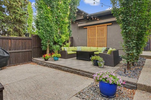 2027 42 Avenue Sw, Calgary, AB - Outdoor