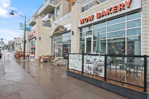 2027 42 Avenue Sw, Calgary, AB - Outdoor