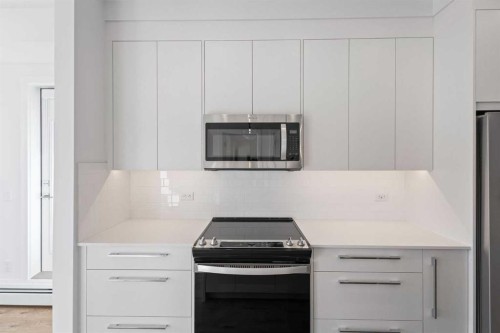2418-395 Skyview Parkway Ne, Calgary, AB - Indoor Photo Showing Kitchen