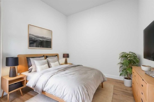 2418-395 Skyview Parkway Ne, Calgary, AB - Indoor Photo Showing Bedroom