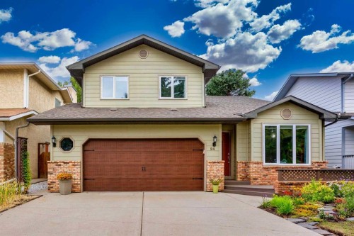 24 Sun Harbour Place Se, Calgary, AB - Outdoor