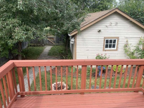 429 10 Street Ne, Calgary, AB - Outdoor With Deck Patio Veranda