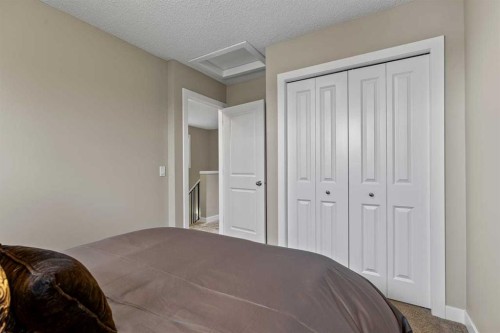 579 Evanston Drive Nw, Calgary, AB - Indoor Photo Showing Bedroom