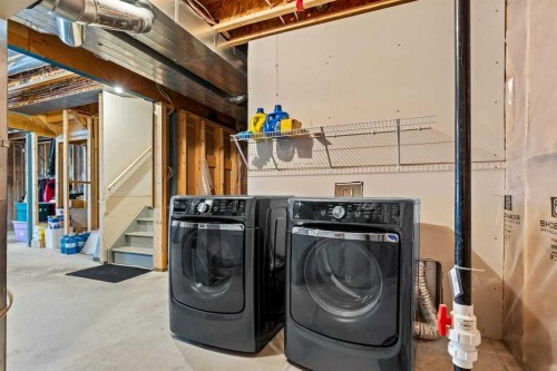 579 Evanston Drive Nw, Calgary, AB - Indoor Photo Showing Laundry Room