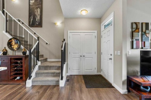579 Evanston Drive Nw, Calgary, AB - Indoor Photo Showing Other Room