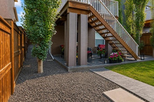 579 Evanston Drive Nw, Calgary, AB - Outdoor