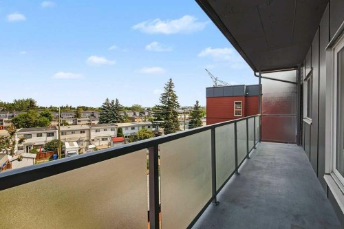 414-333 Garry Crescent Ne, Calgary, AB - Outdoor With Balcony With Exterior