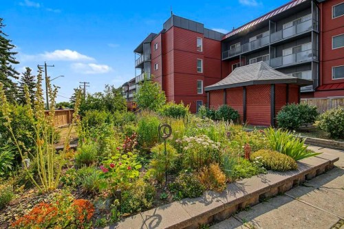 414-333 Garry Crescent Ne, Calgary, AB - Outdoor With Balcony