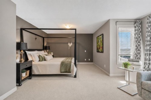 40 Sienna Park Crescent Sw, Calgary, AB - Indoor Photo Showing Bedroom