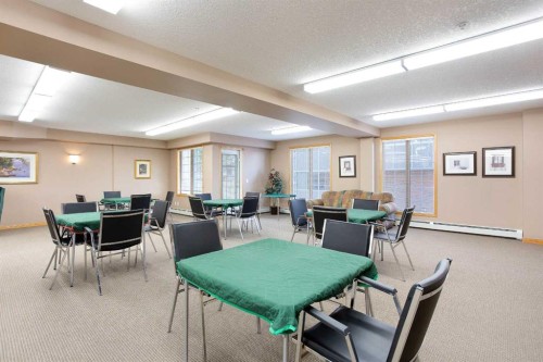 239-8535 Bonaventure Drive Se, Calgary, AB - Indoor