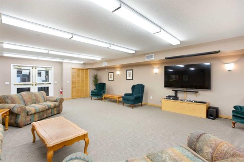 239-8535 Bonaventure Drive Se, Calgary, AB - Indoor