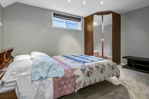 416 Silverado Range Heights Sw, Calgary, AB - Indoor Photo Showing Bedroom
