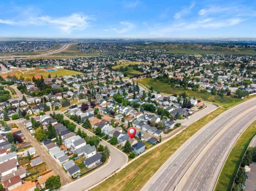 91 Hidden Crescent Nw, Calgary, AB 