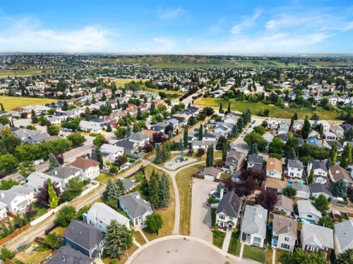 91 Hidden Crescent Nw, Calgary, AB 