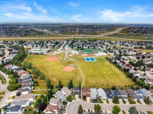 91 Hidden Crescent Nw, Calgary, AB 
