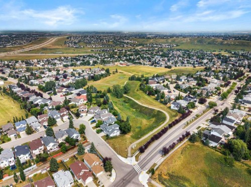 91 Hidden Crescent Nw, Calgary, AB 