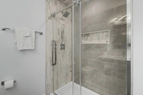 61 Wood Valley Road Sw, Calgary, AB - Indoor Photo Showing Bathroom