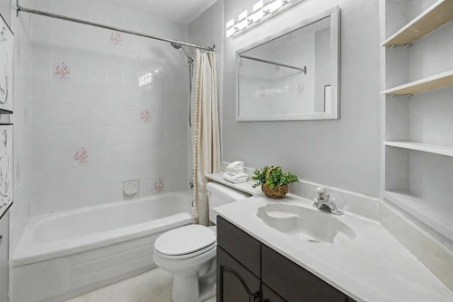 61 Wood Valley Road Sw, Calgary, AB - Indoor Photo Showing Bathroom