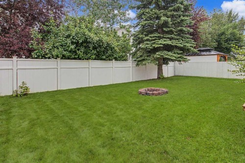 61 Wood Valley Road Sw, Calgary, AB - Outdoor