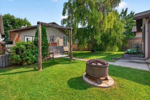 1837 Meadowbrook Drive Se, Airdrie, AB - Outdoor